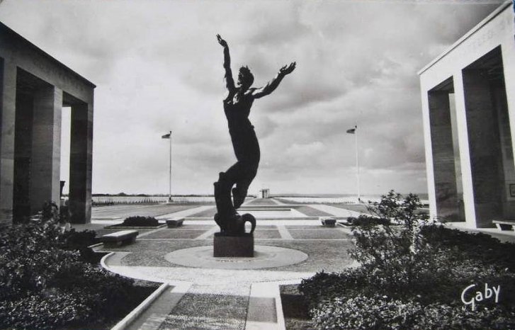 statue_2