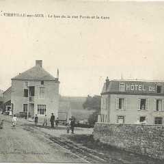le_bas_dela_rue_pavee_et_la_gare.png