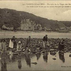 un_coin_de_la_plage_vu_des_rochers_de_la_balise.png